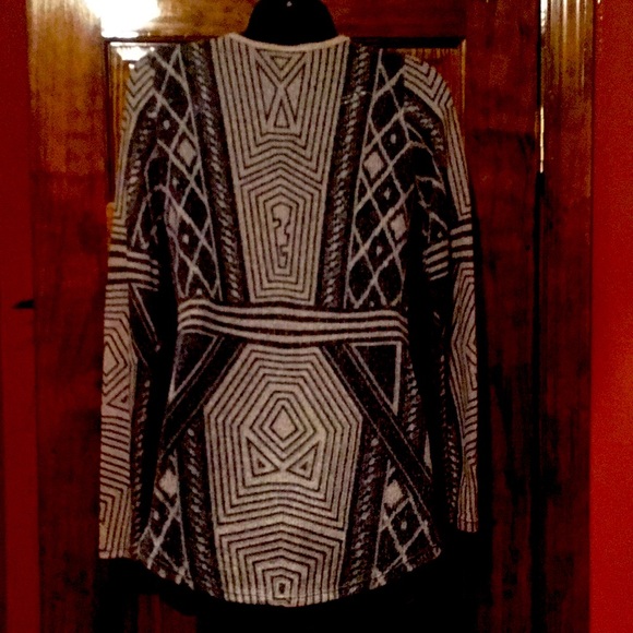 Vocal Sweater - Picture 5 of 7